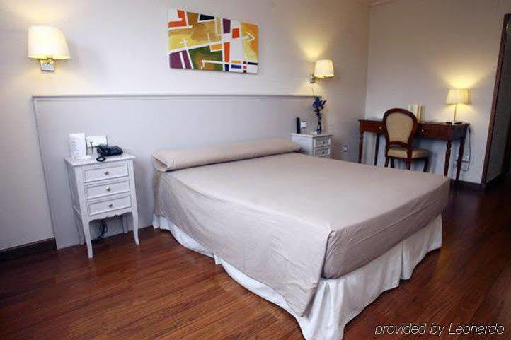 Hotel Universidad Альбасете Номер фото