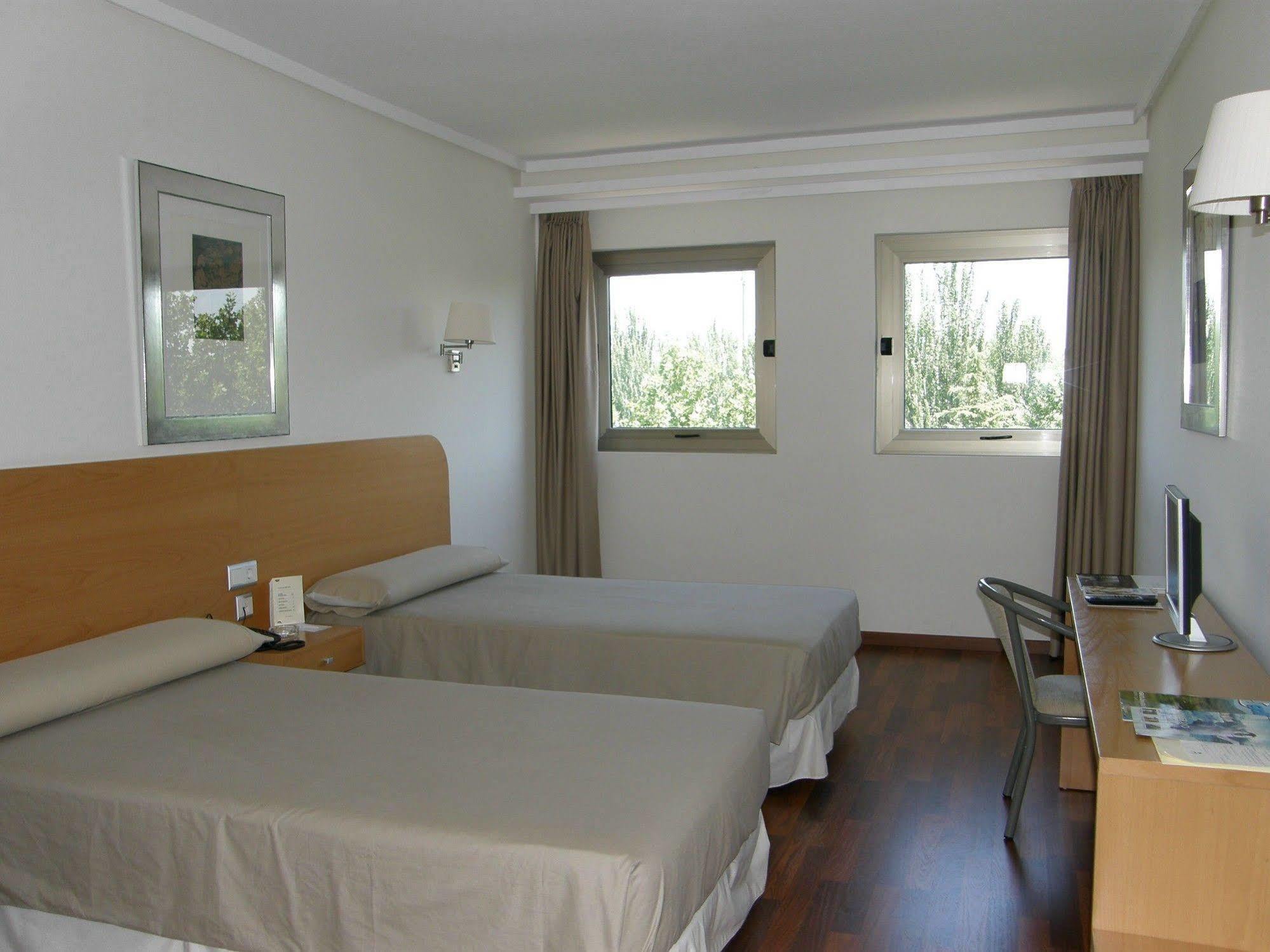 Hotel Universidad Альбасете Екстер'єр фото