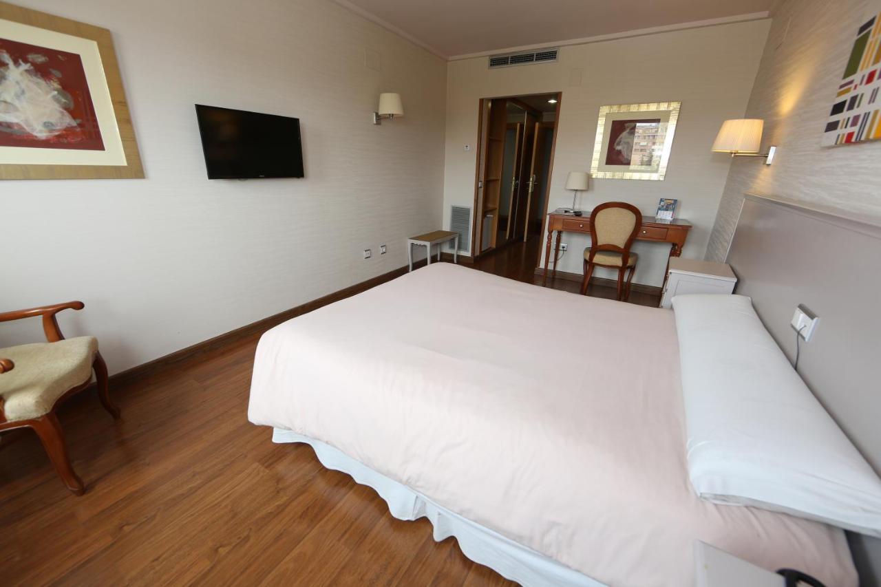 Hotel Universidad Альбасете Екстер'єр фото